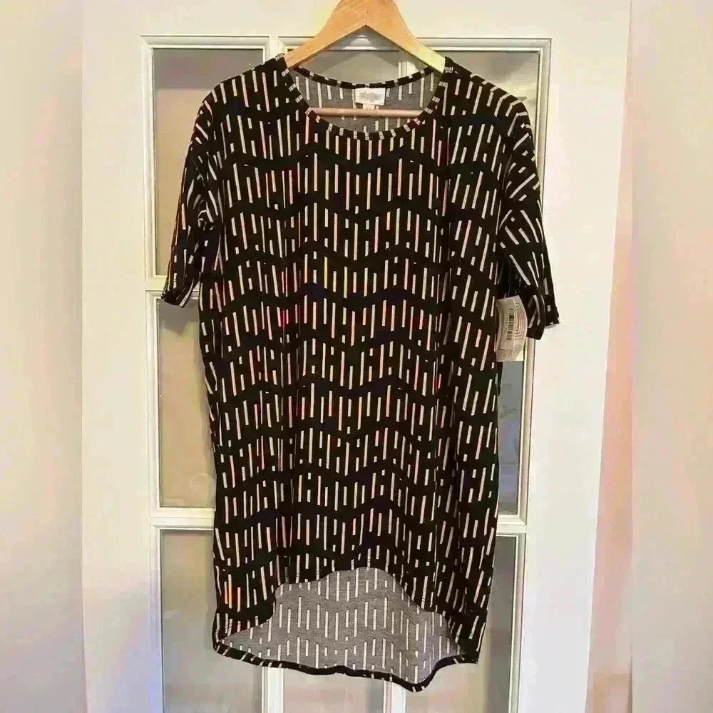 Lularoe Irma size XS, NWT.